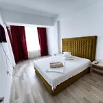 Summerland Sea View 2 Bed-room Mamaia