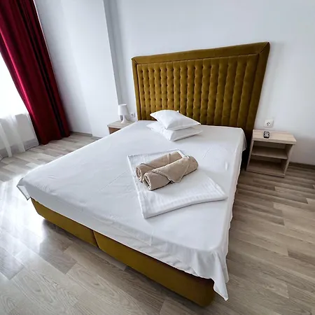 Apartment Summerland Sea View 2 Bed-room *