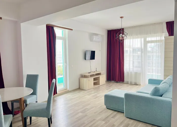 Summerland Sea View 2 Bed-room 公寓 马马亚